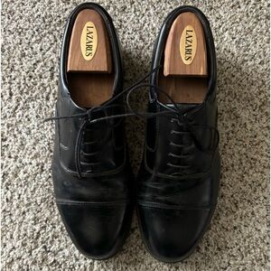 Men's dress shoes